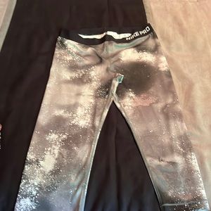 Brand new Nike pro legging